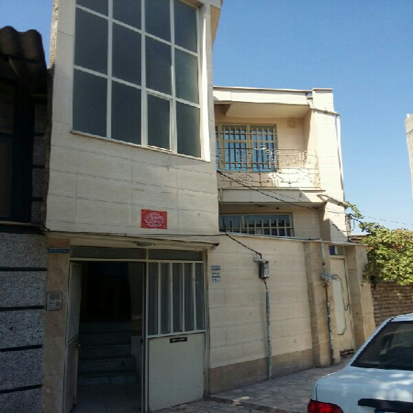 ساختمان ویلایی مستغلات با زیر زمین مجزا و دو طبقه مسکونی محمدشهر ولدآباد بزرگ