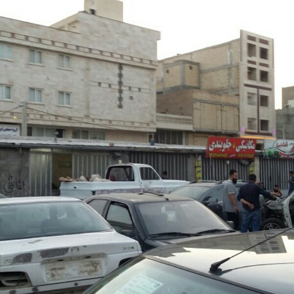 مغازه رهن و اجاره ای داخل گاراج و مجموعه تجاری محمدشهر میدان توحید