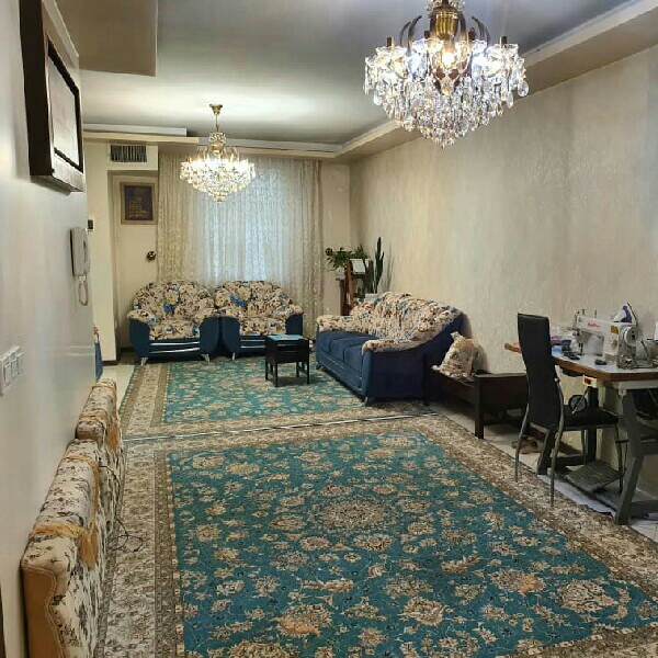 تک واحدی فروش واحد آپارتمانی در کل 3 واحد محمدشهر خیابان امیر کبیر سه راه اصفهانیها