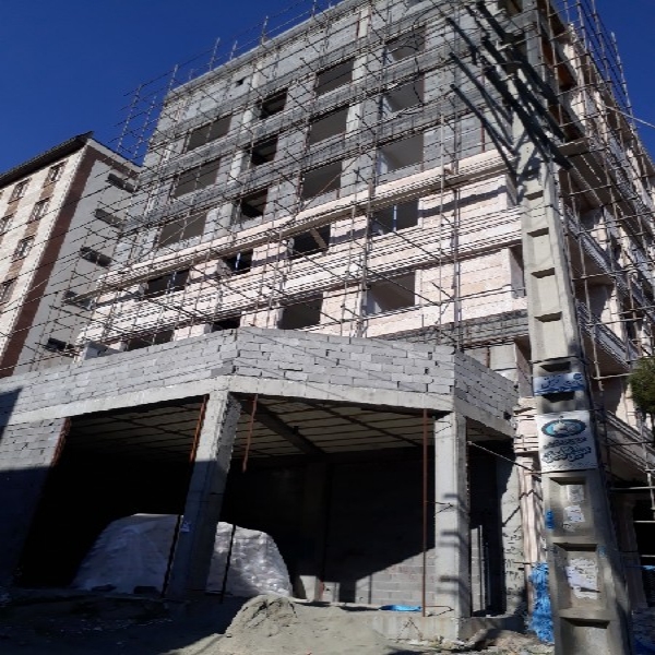 پیش فروش واحد های آپارتمانی محمدشهر همایون ویلا متراژهای 125 و 90 و 105 و 110 متری در حد آماده با 270 میلیون وام بانکی با یک سال تنفس