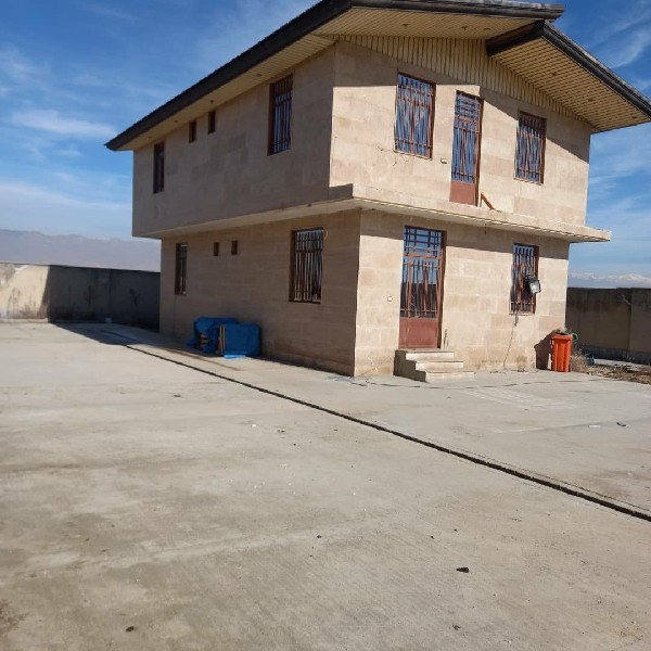 ۵۰۰۰متر زمین چهار دیواری در نظرآباد کرج  بامجوز و پایان کار ۱۴۰۰متر سوله ب ارتفاع ۶متر تازه ساخت سایت اداری